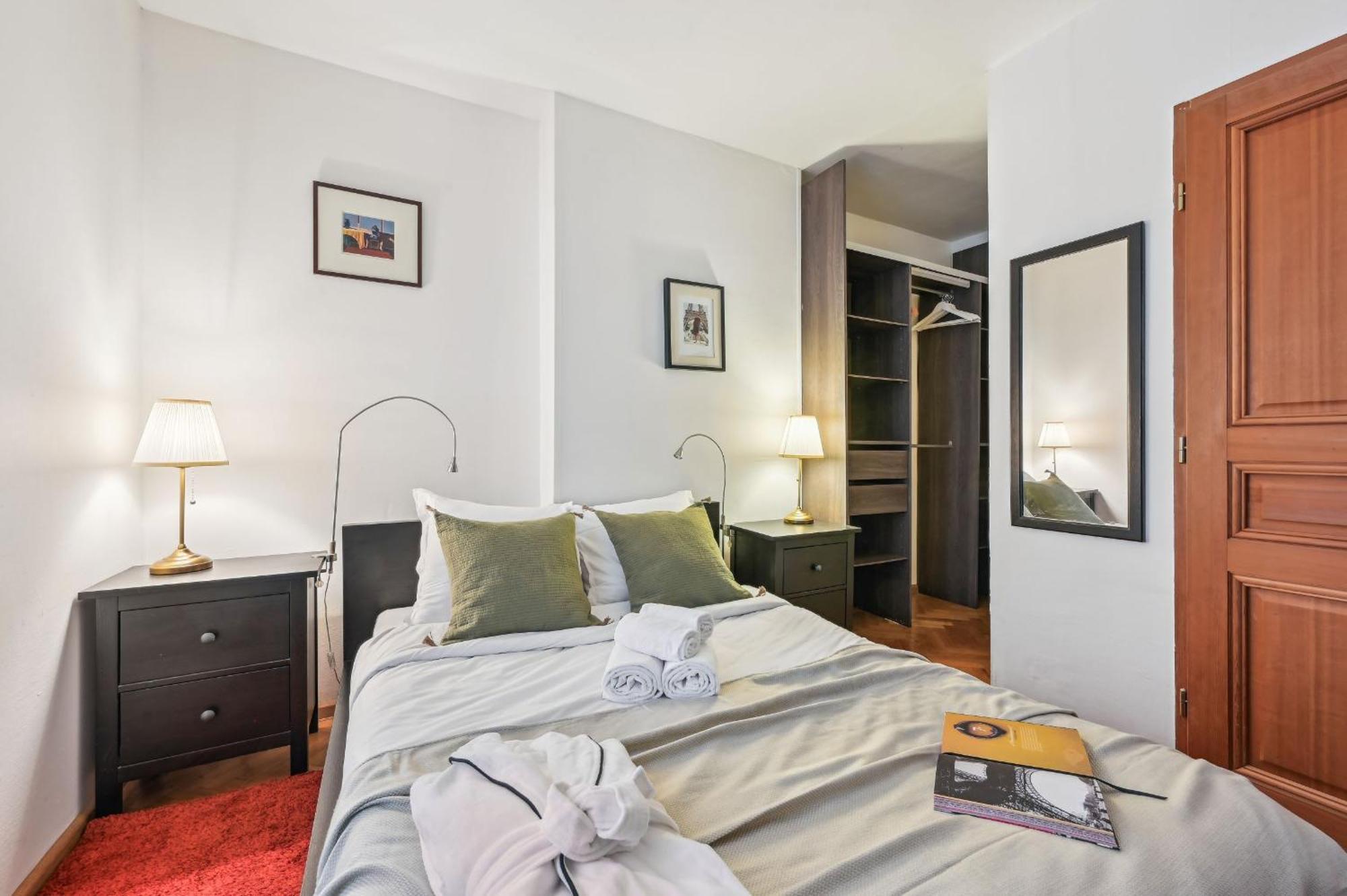 Eiffel Tower & Hotel Des Invalides - 1Br - Cityapartmentstay Paris Ngoại thất bức ảnh
