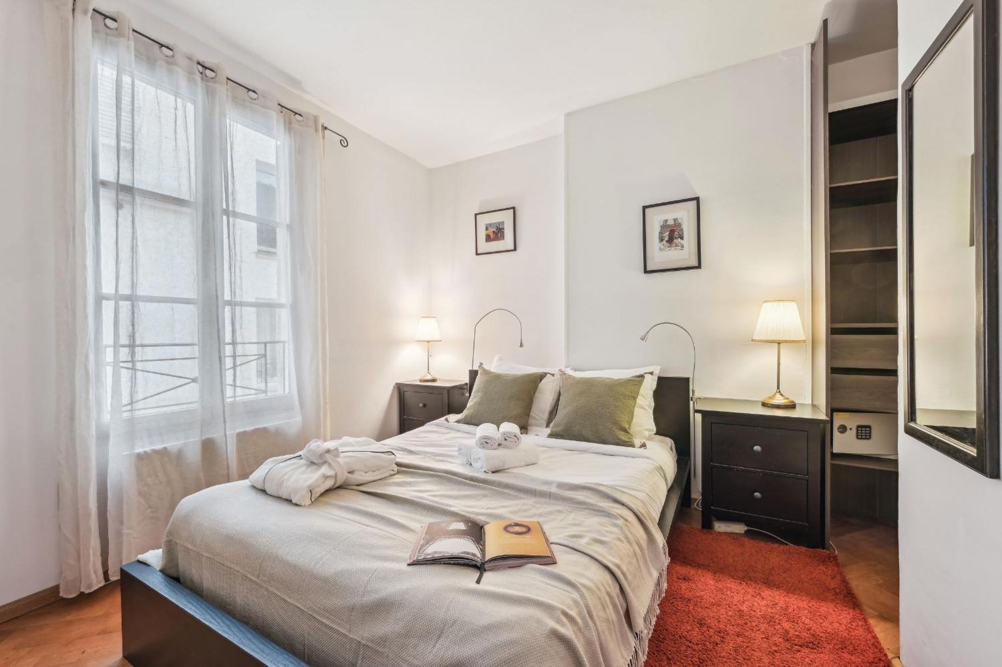 Eiffel Tower & Hotel Des Invalides - 1Br - Cityapartmentstay Paris Ngoại thất bức ảnh